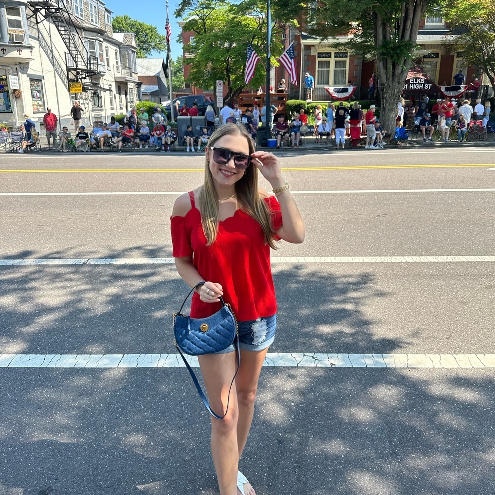 Meet your Posher, Stephanie